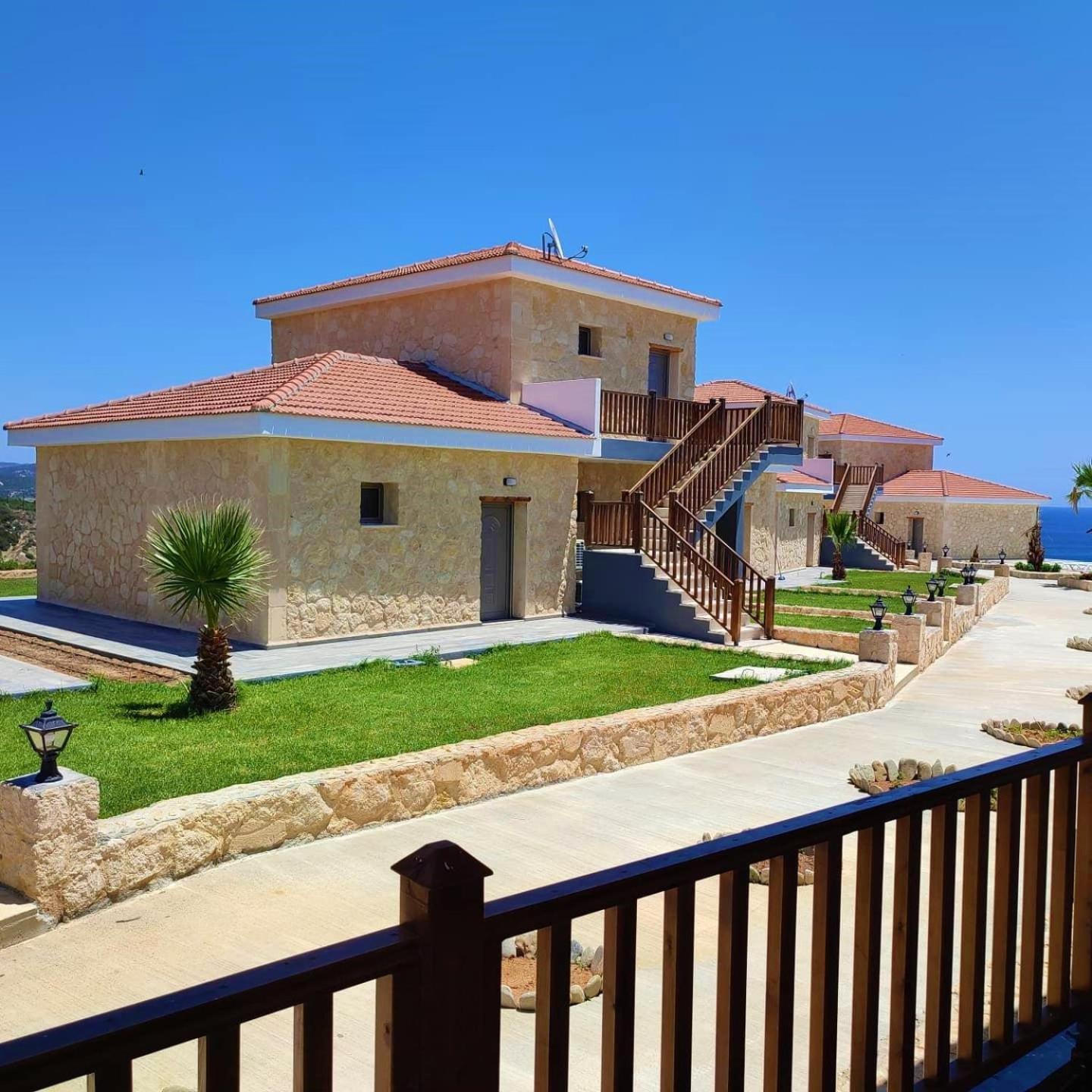 Tekos Golden Hill Hotel & Restaurant At Karpaz Agios Sergios Dış mekan fotoğraf